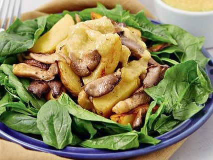 Салат из картофеля и вешенок и самая простая и вкусная еда из картофеля.