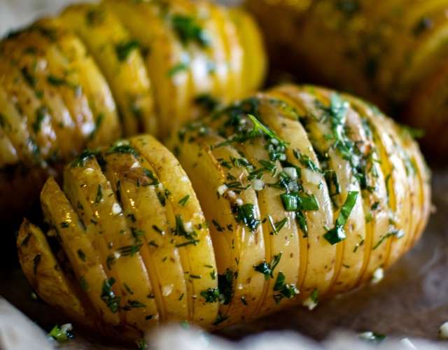 Гармошка-картошка и самая простая и вкусная еда из картофеля.