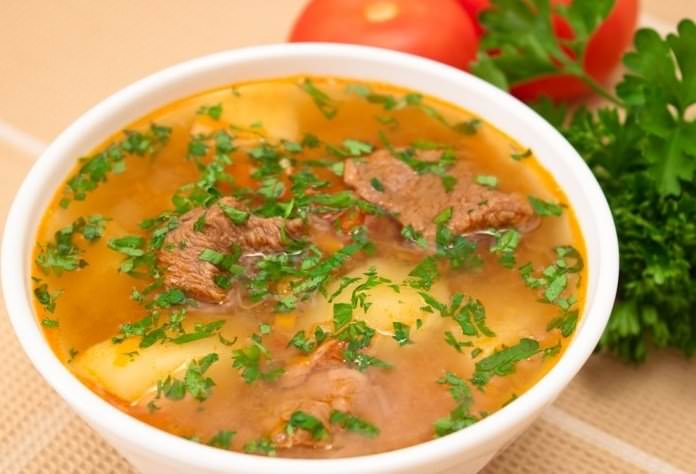 Грузинская кухня, национальные блюда содержат огромное количество густых супов.  Этот суп ещё называют соусом.